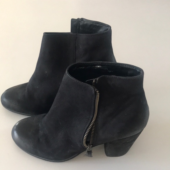 Leather booties - Picture 1 of 4